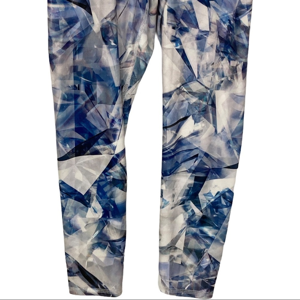 Evolution and Creation Geometric Ice Print Legging - Picture 4 of 10